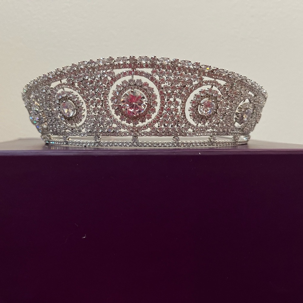 Tiara/Headpiece made in England